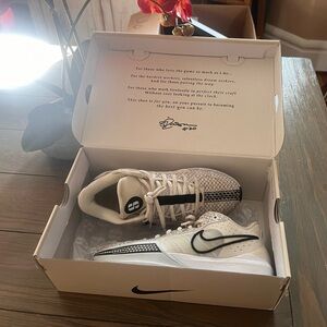 Sabrina women’s basketball shoes